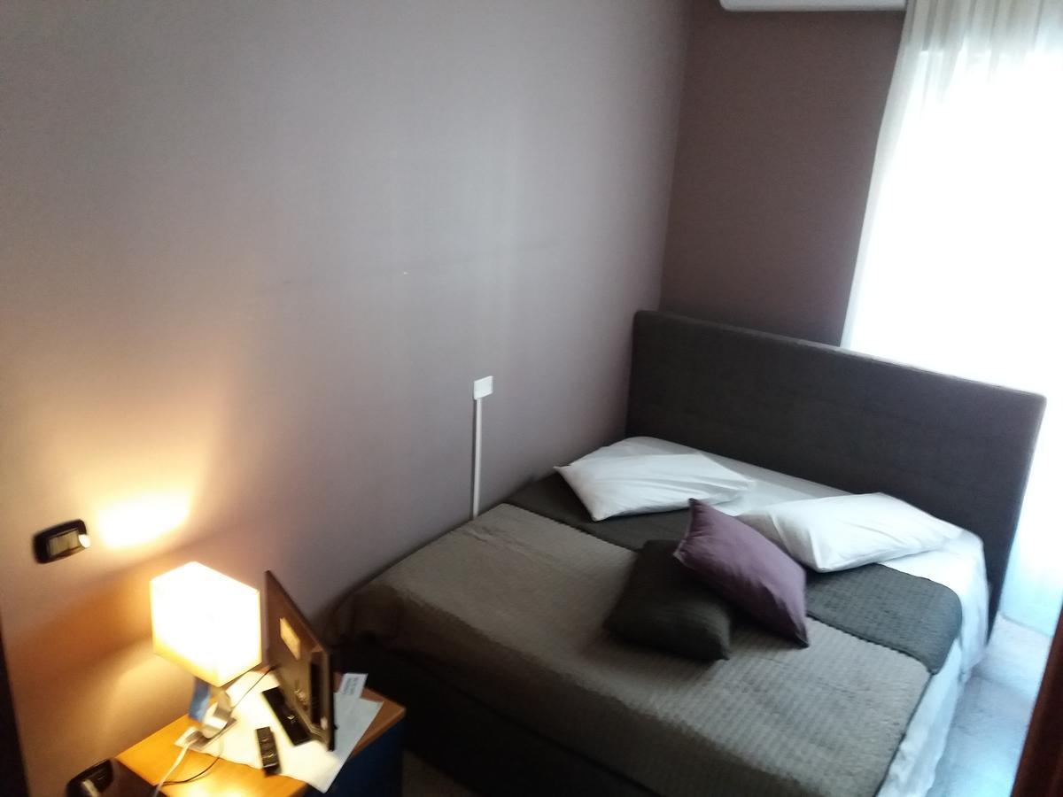 B&B Italia Napoli Екстериор снимка