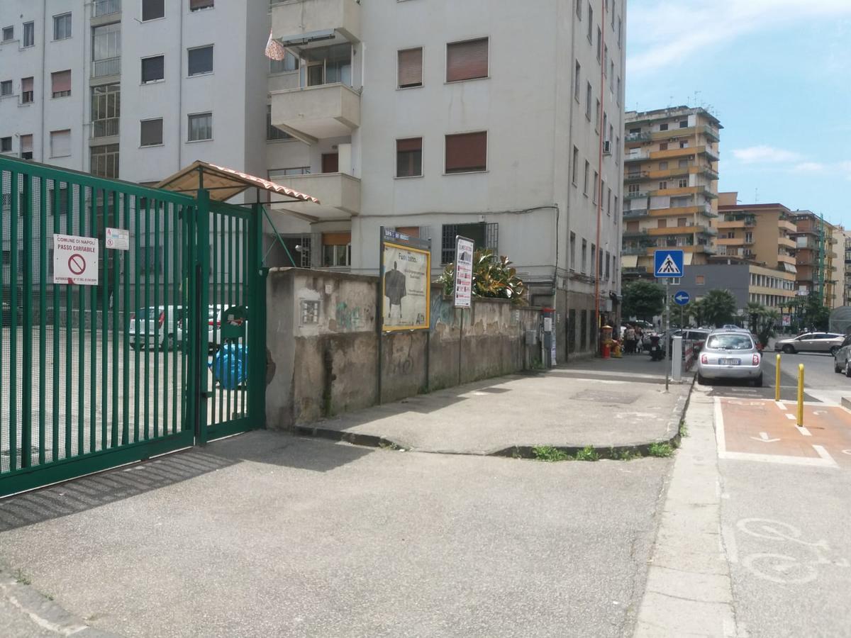 B&B Italia Napoli Екстериор снимка
